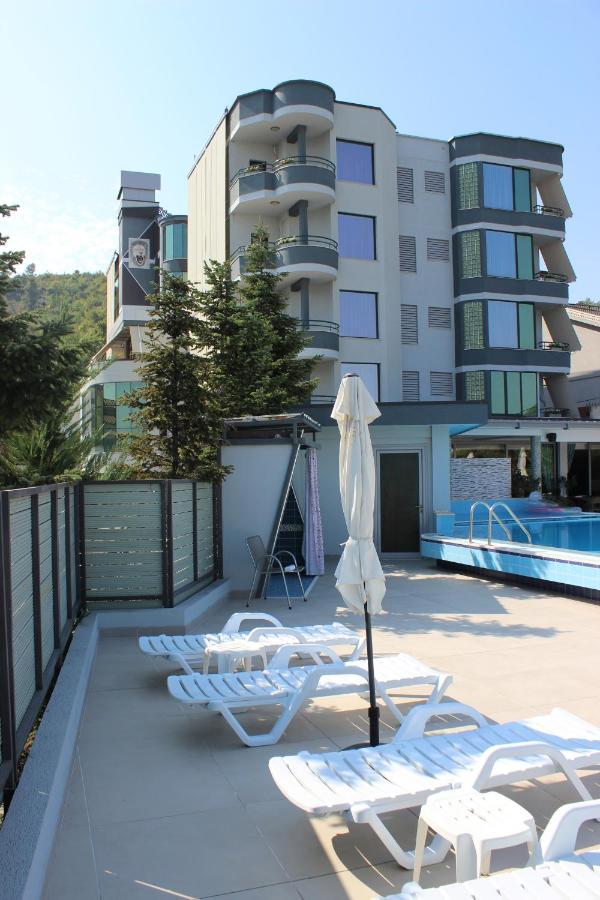 Luander Hotel Tiranë Luaran gambar